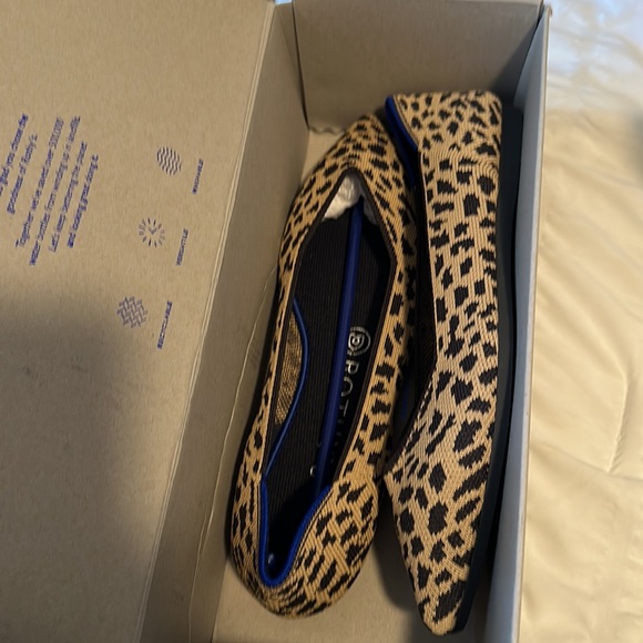 NWT Rothy’s The Point Leopard Flats - Picture 6 of 11
